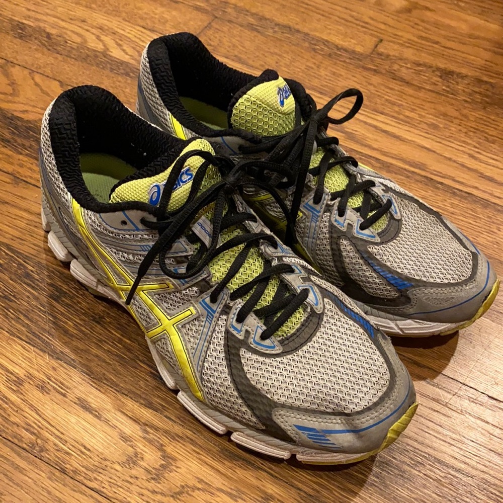 ASICS GT-2000